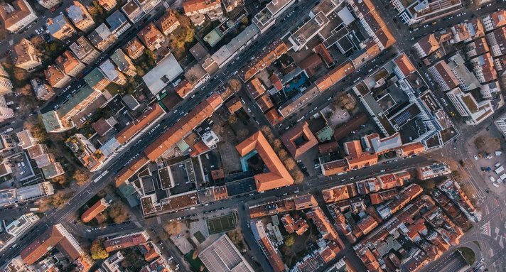 Erleichterungen zugunsten von Wohnraum BauGB Novelle 2025: der sog. "Bau-Turbo" Erleichterungen zugunsten von Wohnraum BauGB Novelle 2025: der sog. "Bau-Turbo"